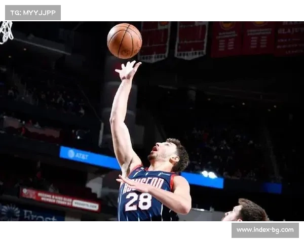 赫本季前赛场均2.4次抢断居第四 申京紧随其后排名第五